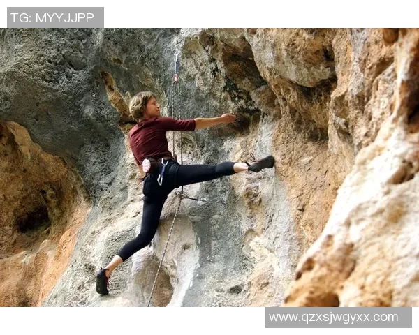 成都攀岩队快攻策略解析与攀岩热点的深度探讨